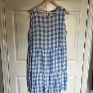 Ladies spring dress size XL